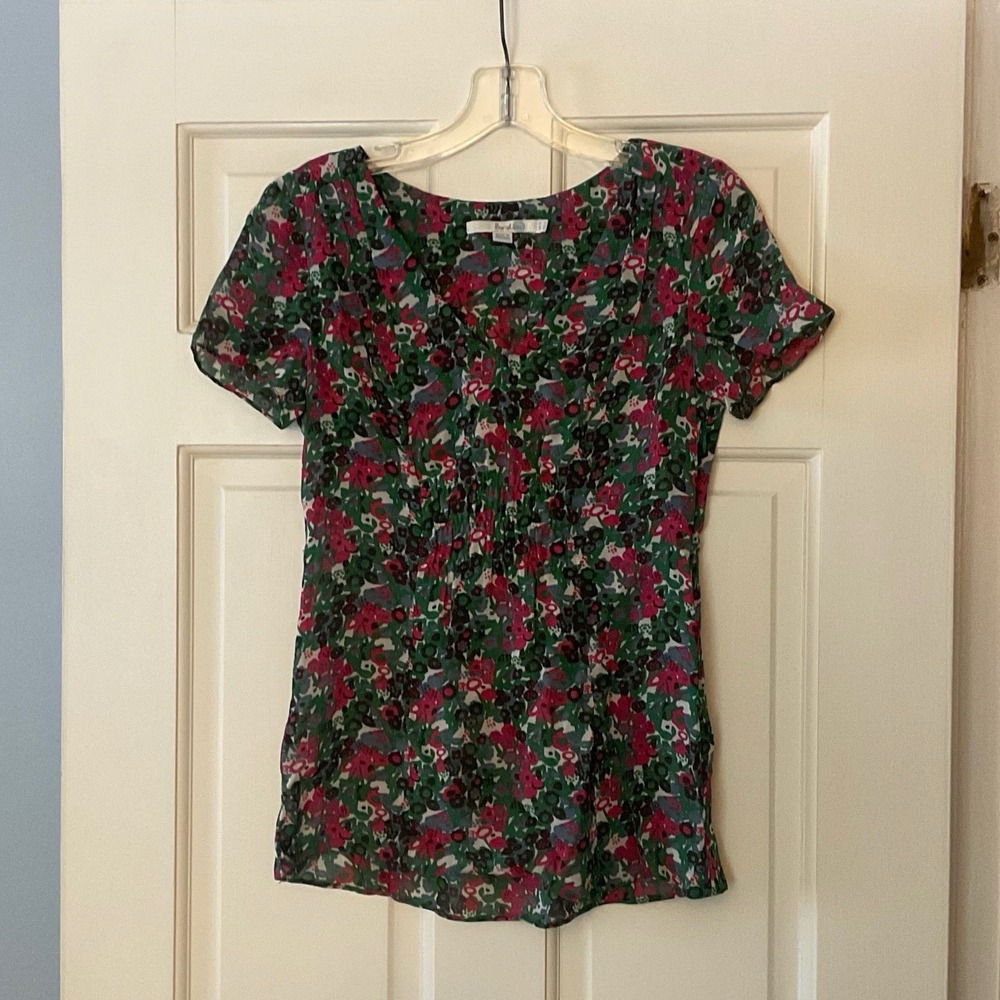 Boden Green Floral Woven Blouse Top US Size 4 Short Sleeve V Neck Lightweight